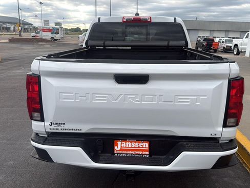 Used 2024 Chevrolet Colorado LT w/ LT Convenience Package II AWD/4WD image 3