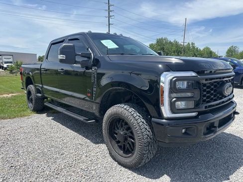 Used 2024 Ford F250 XLT w/ XLT Premium Package AWD/4WD image 6