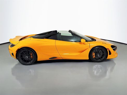 New 2026 McLaren 750S Spider image 8