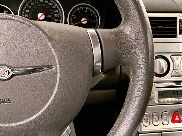 Used 2005 Chrysler Crossfire Limited RWD image 18