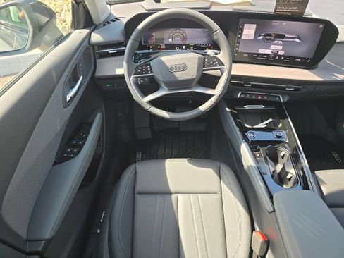 New 2026 Audi Q3 quattro 2.0T AWD/4WD image 17