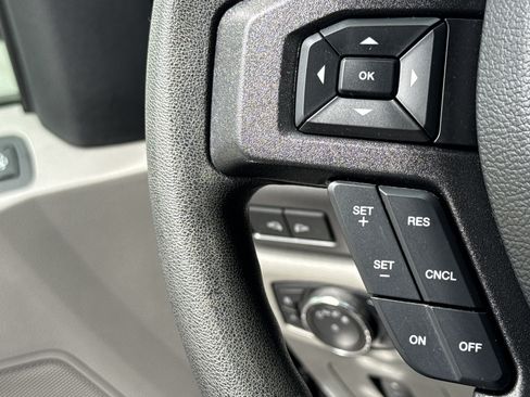 Used 2019 Ford F250 XLT w/ XLT Premium Package AWD/4WD image 20