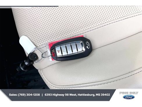 Used 2024 INFINITI QX60 Sensory AWD/4WD image 9
