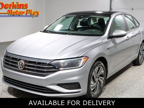 Used 2021 Volkswagen Jetta SEL image 1