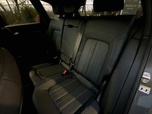 Used 2023 Audi Q5 2.0T Premium w/ Convenience Package image 20