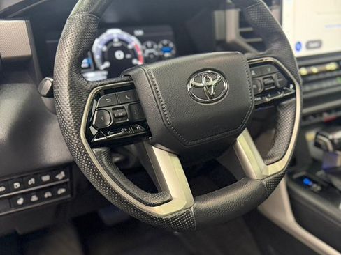 Used 2024 Toyota Tundra Limited AWD/4WD image 15