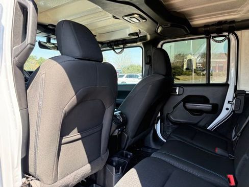 Used 2021 Jeep Wrangler Unlimited Islander image 28