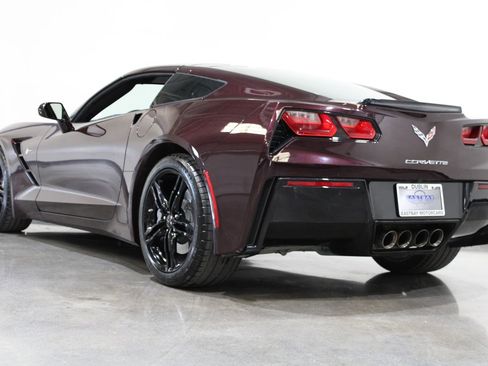 Used 2017 Chevrolet Corvette Stingray Coupe w/ 1LT image 11