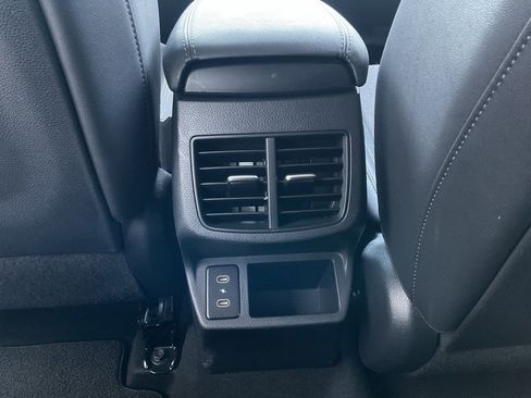 Used 2025 Kia Seltos S image 19