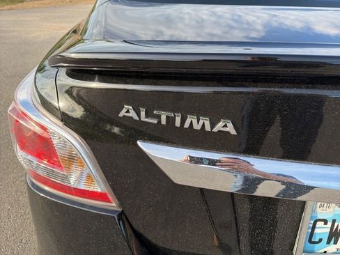 Used 2015 Nissan Altima 2.5 S w/ Special Edition Package image 5