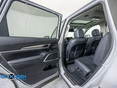 Used 2022 Kia Telluride SX w/ Nightfall Edition Package AWD/4WD image 25