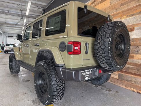 New 2026 Jeep Wrangler Sahara w/ Technology Group image 23