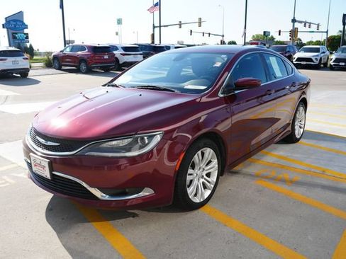 Used 2015 Chrysler 200 Limited w/ Comfort Group FWD image 28