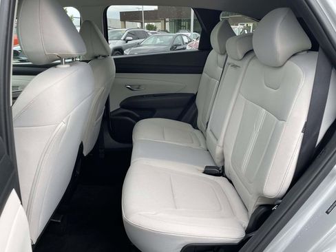 Certified 2025 Hyundai Tucson SEL FWD image 3