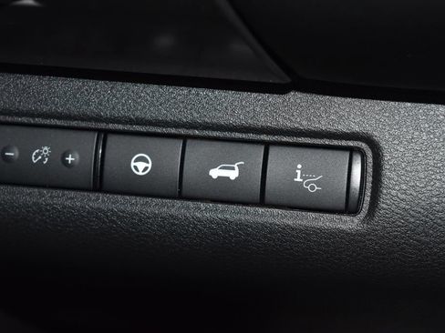 Certified 2025 Nissan Pathfinder Platinum w/ Black Appearance Package AWD/4WD image 17