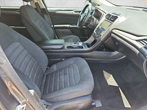 Used 2020 Ford Fusion SE FWD image 26