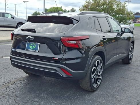 Certified 2026 Chevrolet Trax RS w/ Sunroof Package FWD image 6