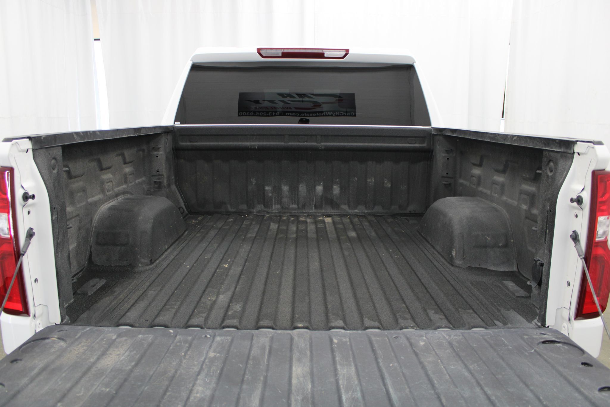 Used 2025 Chevrolet Silverado 1500 LTZ AWD/4WD image 23