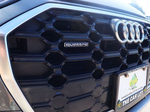 Used 2022 Audi Q5 2.0T Premium image 18