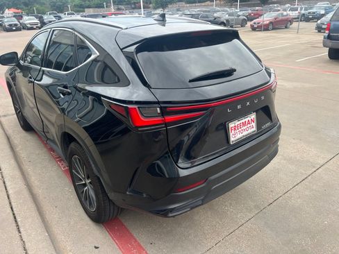Used 2025 Lexus NX 250 FWD w/ Accessory Package (2T) image 8