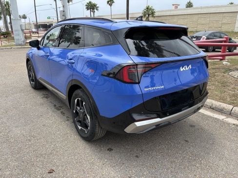 New 2026 Kia Sportage SX FWD image 5