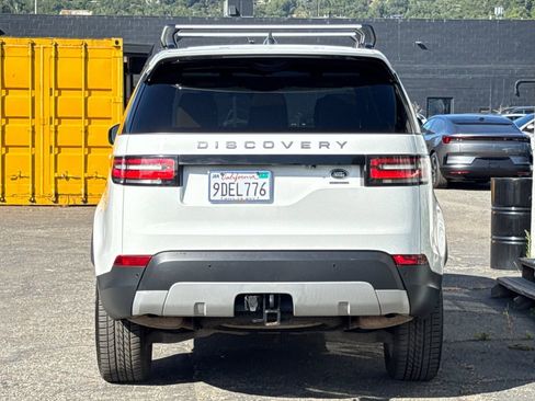 Used 2017 Land Rover Discovery HSE AWD/4WD image 7