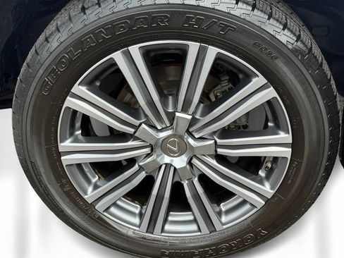Used 2017 Lexus LX 570 4WD image 10