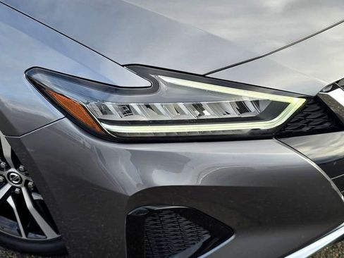 Used 2022 Nissan Maxima SV w/ Floor Mat Group image 24