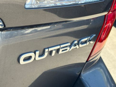 Used 2007 Subaru Outback 2.5i Limited AWD/4WD image 4