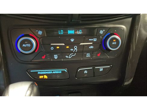 Used 2018 Ford Escape SE w/ SE Sport Appearance Package AWD/4WD image 14