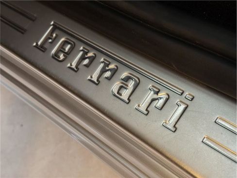 Used 2011 Ferrari California image 14