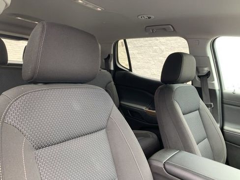 Used 2022 GMC Acadia SLE image 52