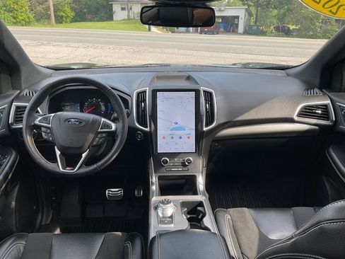 Used 2024 Ford Edge ST w/ Equipment Group 401A AWD/4WD image 13
