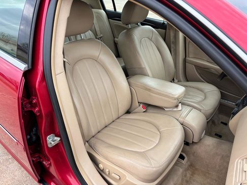 Used 2011 Buick Lucerne CXL w/ Driver Confidence Package image 8