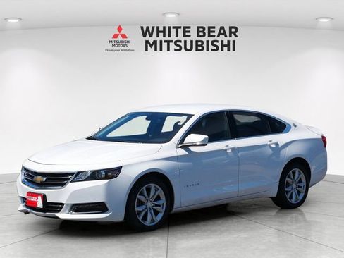 Used 2019 Chevrolet Impala LT FWD image 2