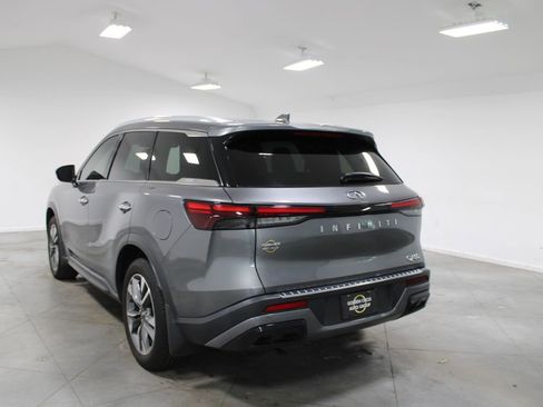 Used 2023 INFINITI QX60 Luxe w/ Vision Package FWD image 7