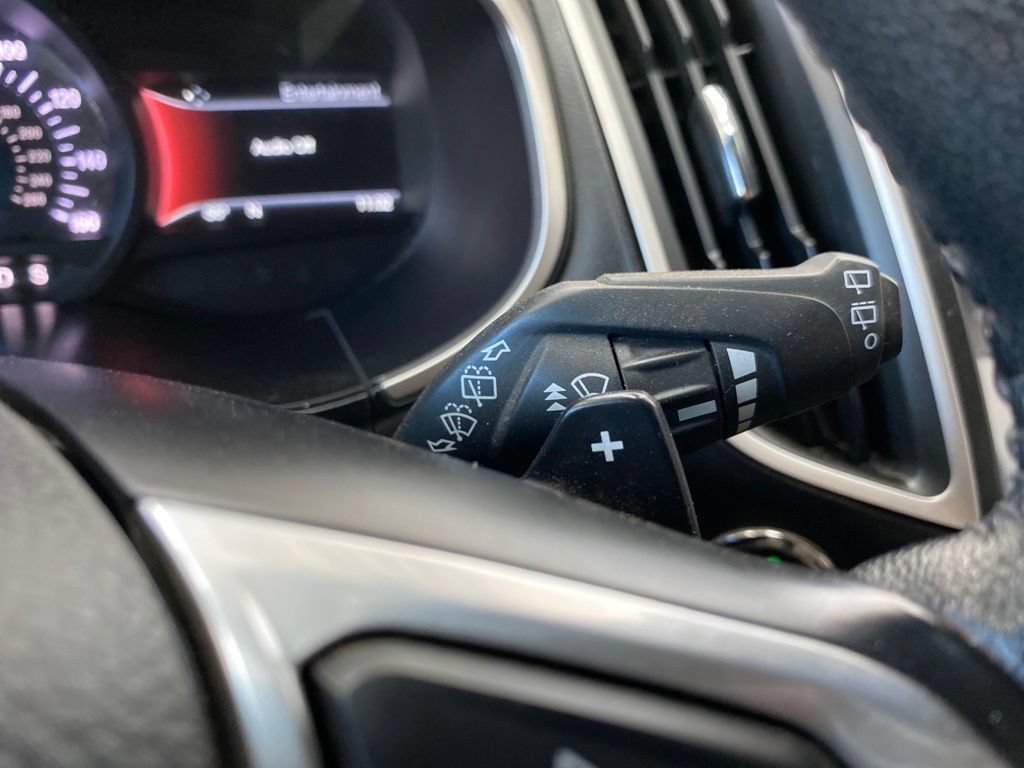 Used 2016 Ford Edge SEL AWD/4WD image 20