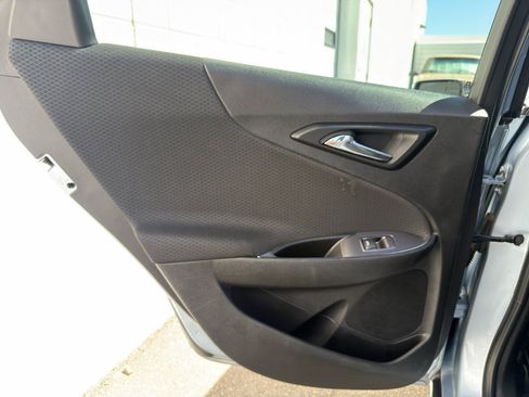 Used 2018 Chevrolet Malibu LT FWD image 31