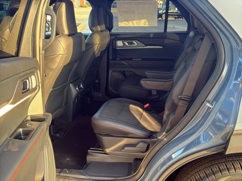 New 2026 Ford Explorer ST w/ Sun And Sound Package image 10