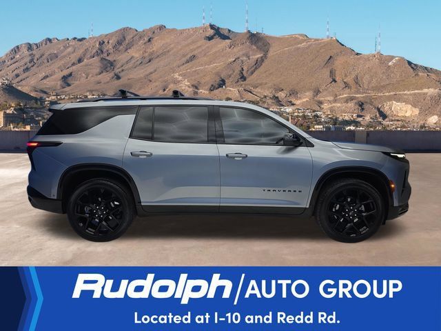 Used 2025 Chevrolet Traverse RS FWD image 6