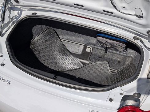 Certified 2025 MAZDA MX-5 Miata Club w/ Brembo/BBS Recaro Package image 15