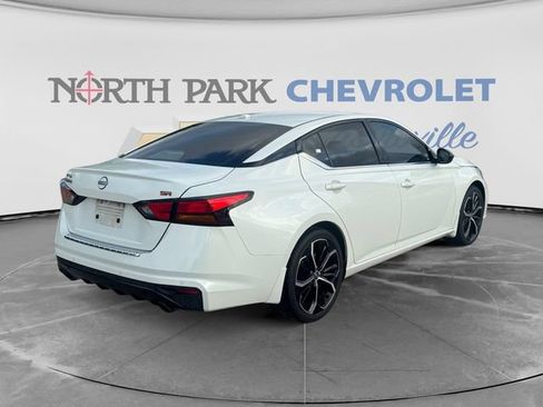 Used 2023 Nissan Altima 2.5 SR FWD image 5
