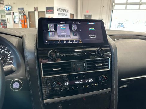 Used 2022 INFINITI QX80 Luxe w/ Cargo Package image 24