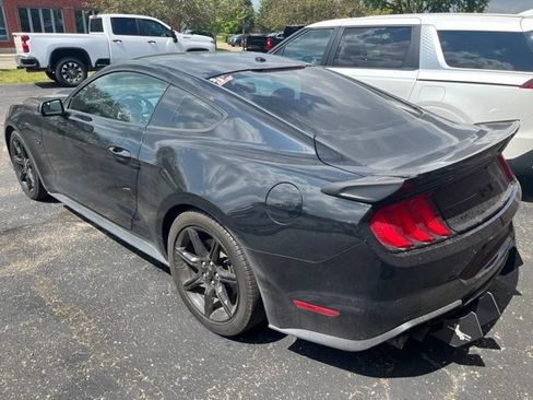Used 2019 Ford Mustang GT Premium w/ Black Accent Package RWD image 5