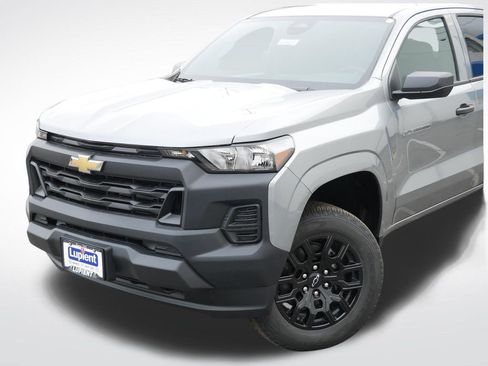 New 2026 Chevrolet Colorado W/T w/ WT Custom Package AWD/4WD image 29