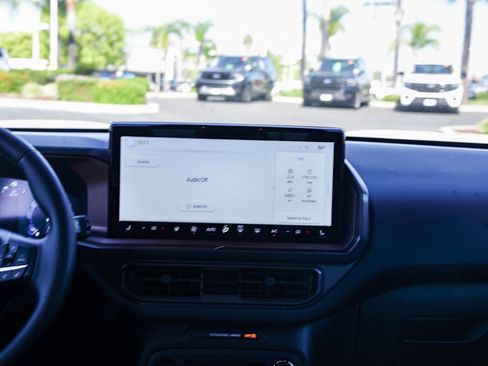 Used 2025 Ford Bronco Sport Outer Banks image 13