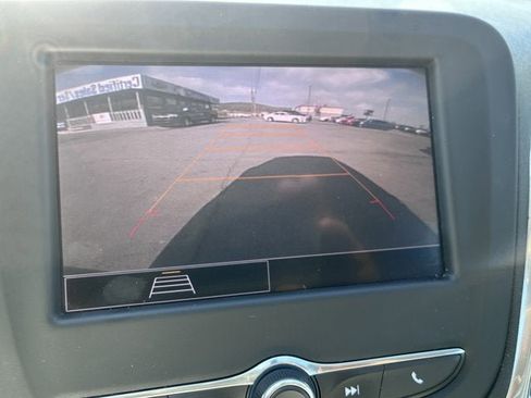 Used 2023 Chevrolet Equinox LT image 11