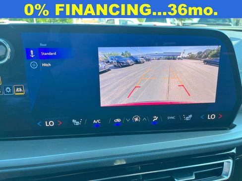 Certified 2025 Chevrolet Traverse LT image 23