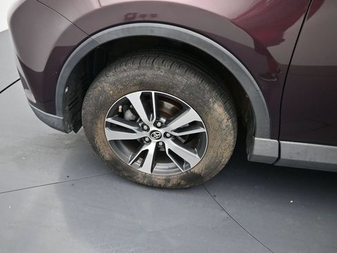 Used 2016 Toyota RAV4 XLE FWD image 16