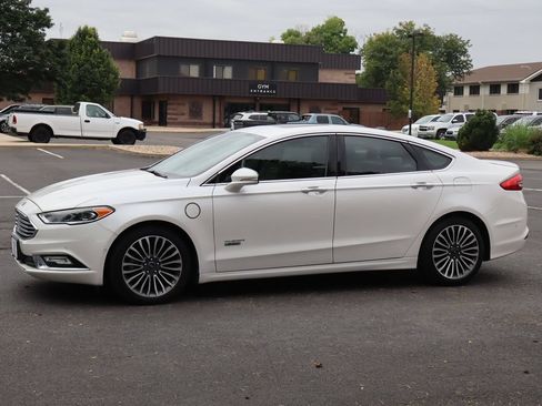 Used 2017 Ford Fusion Energi Titanium FWD image 10